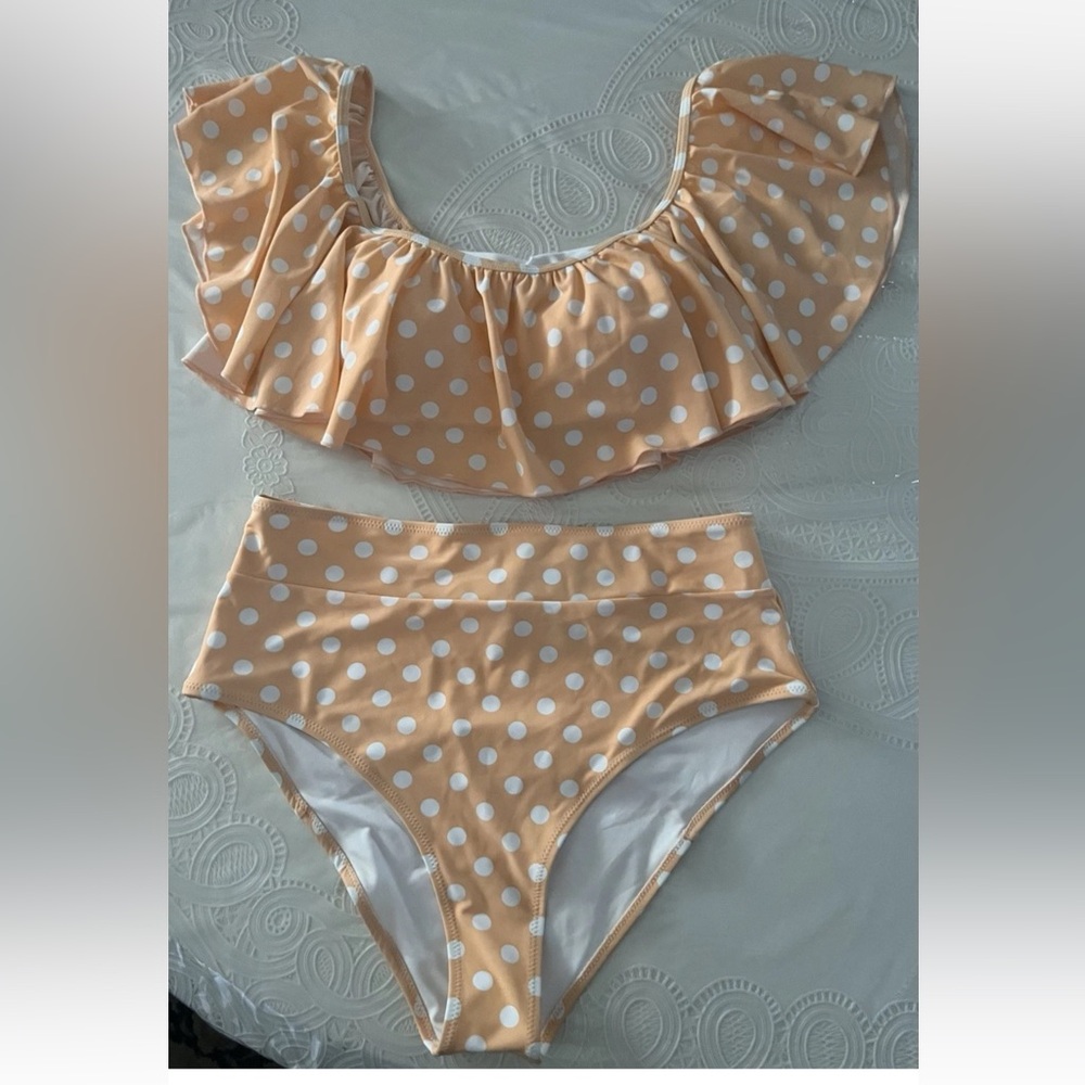 Cupshe SALMON 2PC SIZE L Polka Dot Ruffle Off-Shoulder Bikini Set NEW TAGS